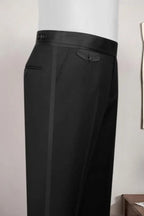 Black Jacquard Double Breasted Beadings Peaked Lapel Men Suit
