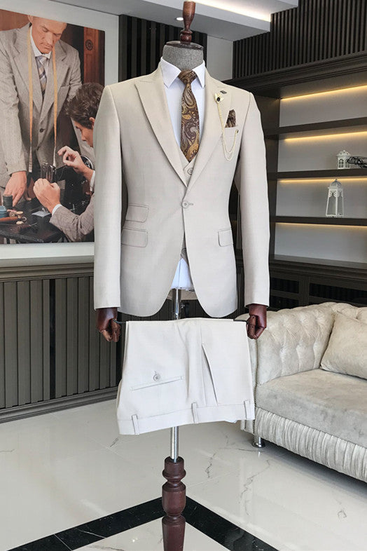 Off White Peaked Lapel Men Suits With Waistcoat Main image