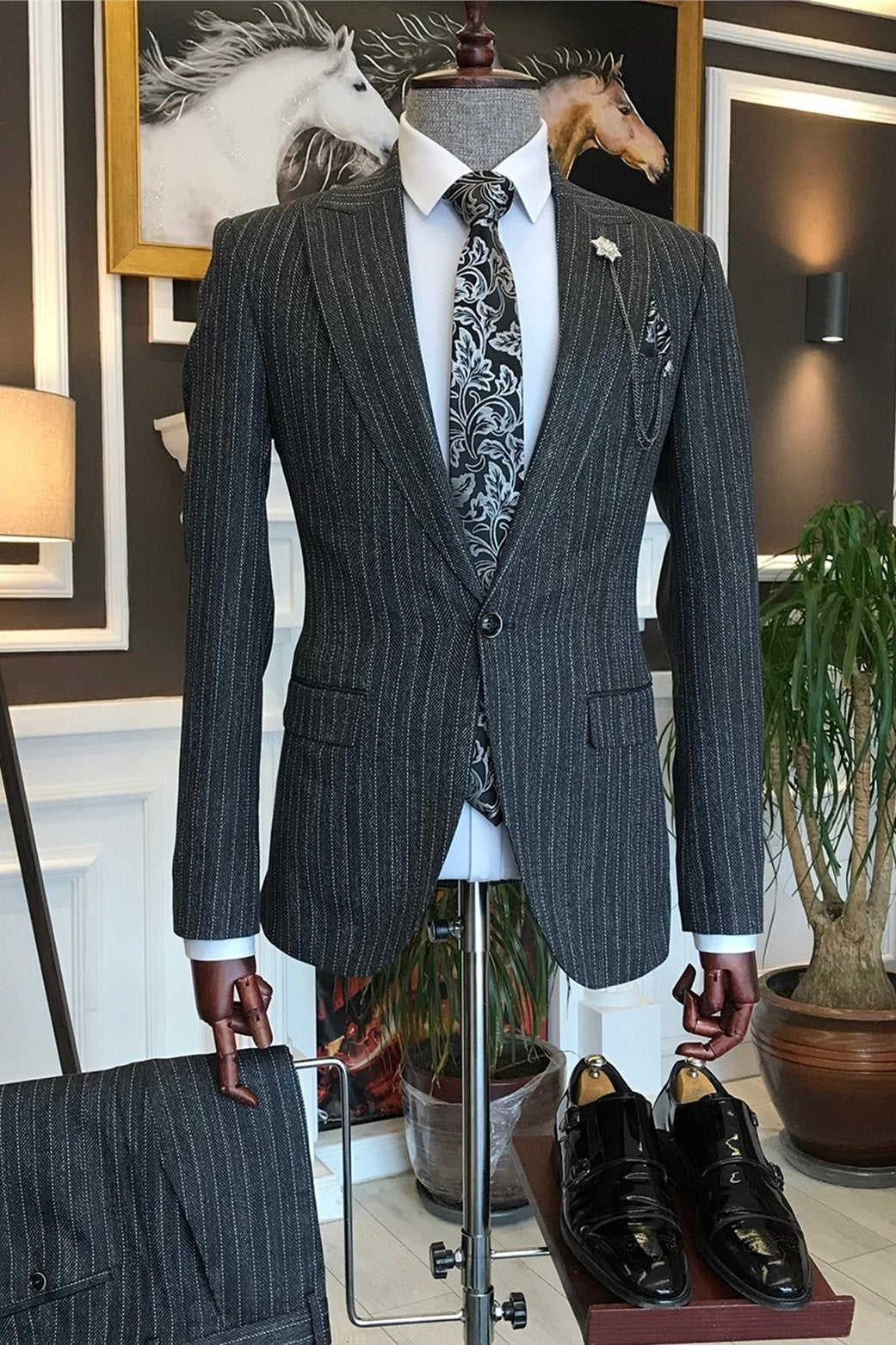 Dark Gray Peaked Lapel Striped Suits For Men