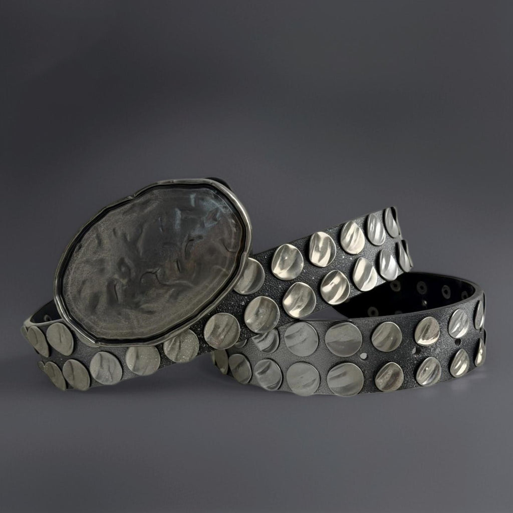Gradient Rivet Statement Heavy-Duty Belt