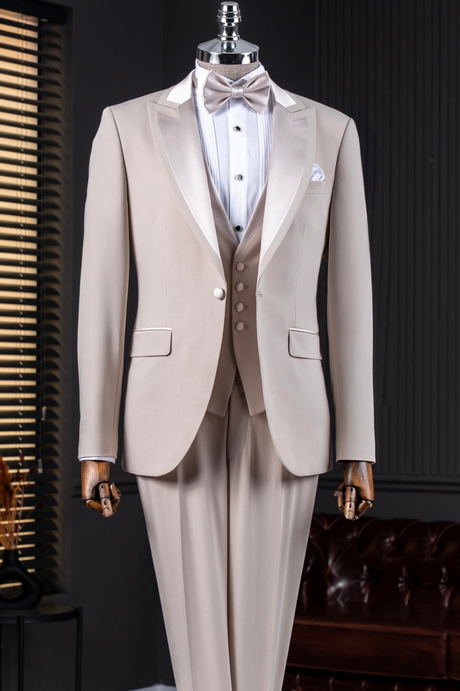 Apricot 3 Piece Spliced Satin Peaked Lapel Men Suits Main image