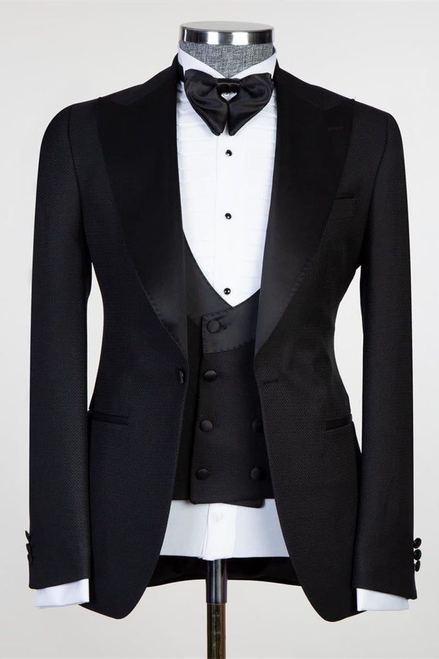 Fashion Black Three Pieces Peaked Lapel Men Suits Main image