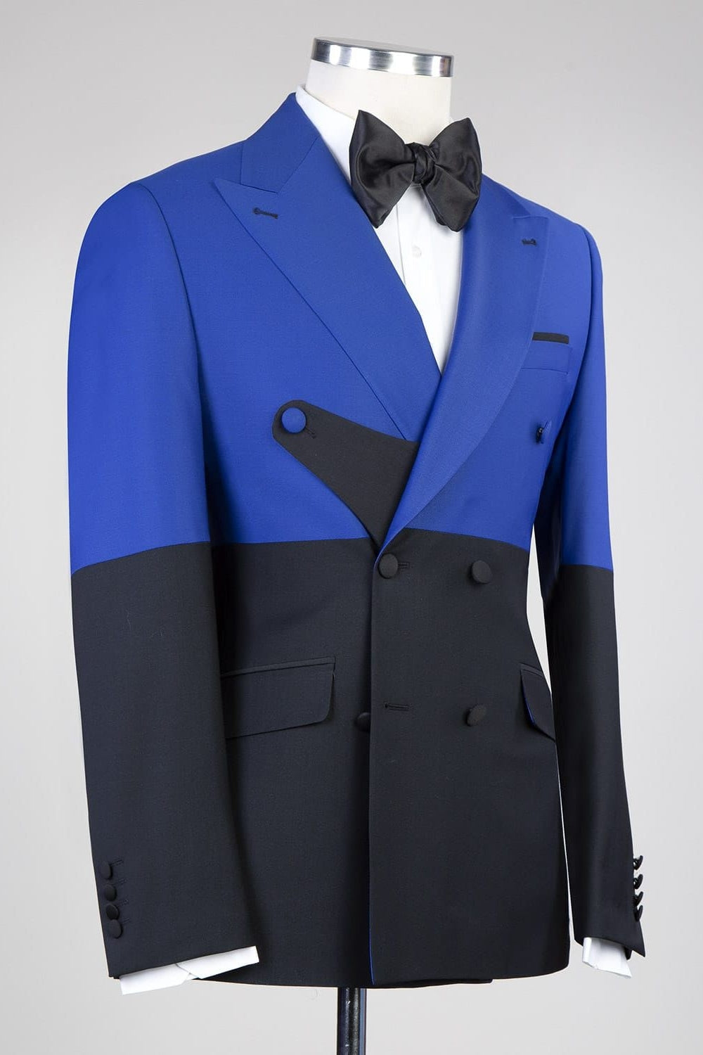 Blue And Black Double Breasted Peaked Lapel Men Suits Secondary image