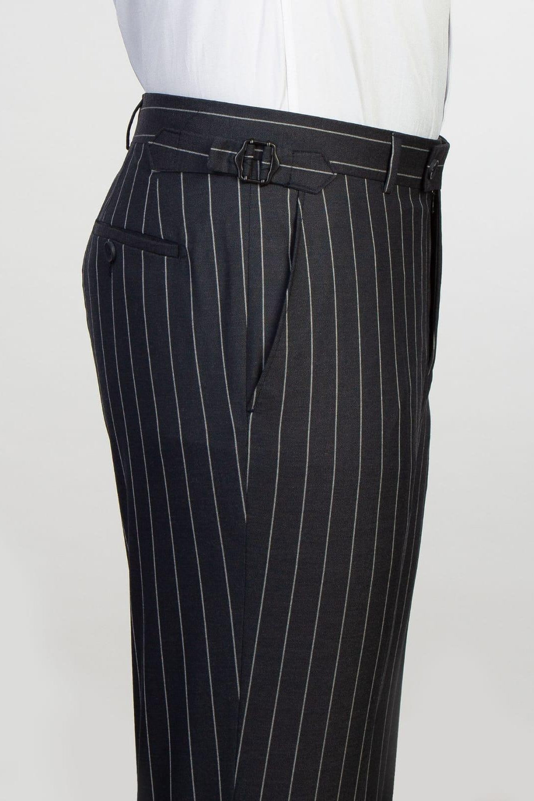 Handsome Black Striped Peaked Lapel Double Breasted Men Suits