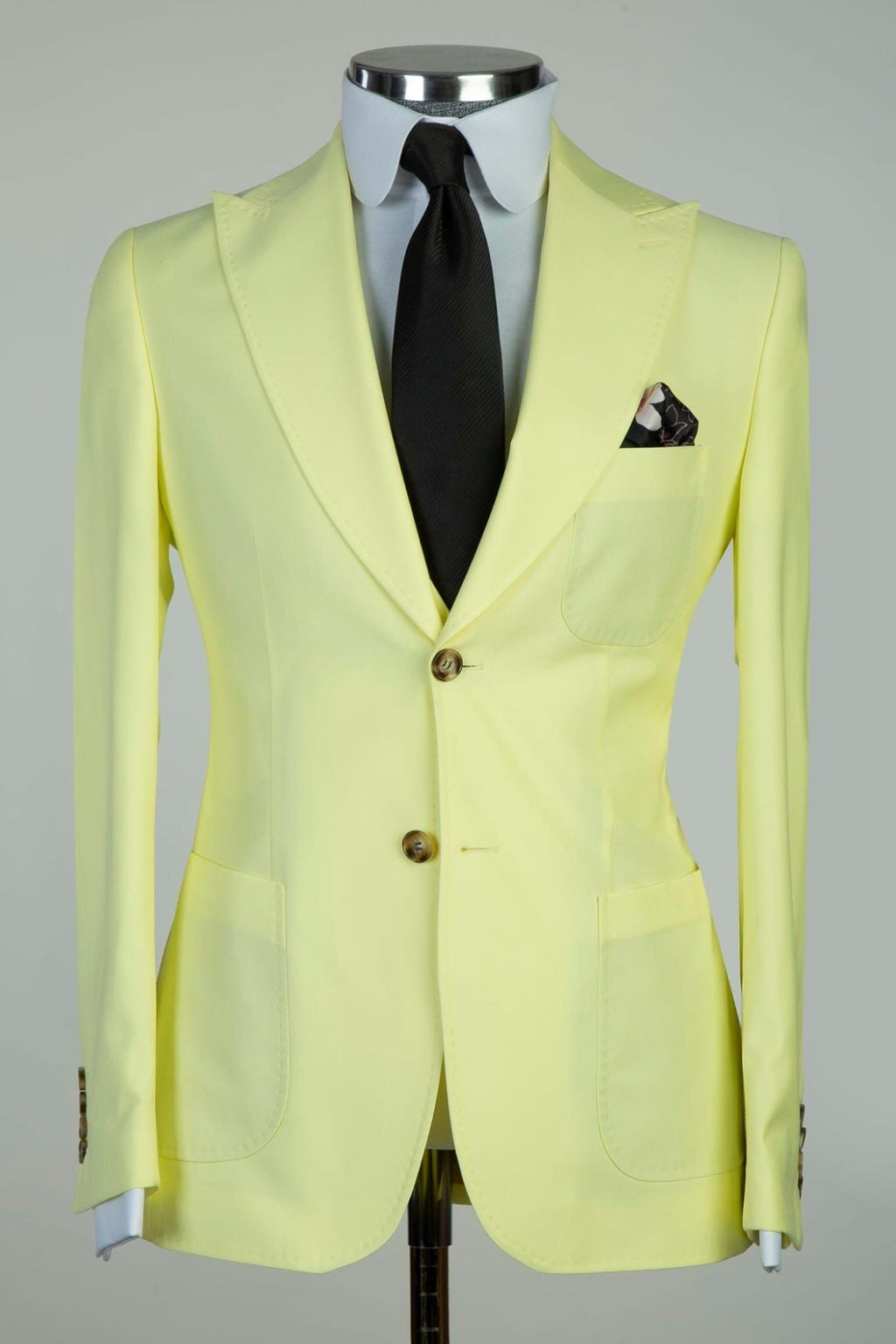 Charming Yellow Peaked Lapel 3 Piece Suits For Men
