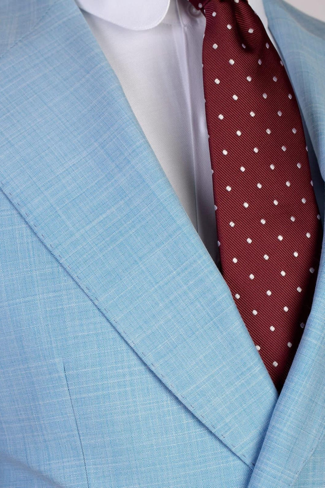 Chic Light Blue Peaked Lapel Double Breasted Men Suits