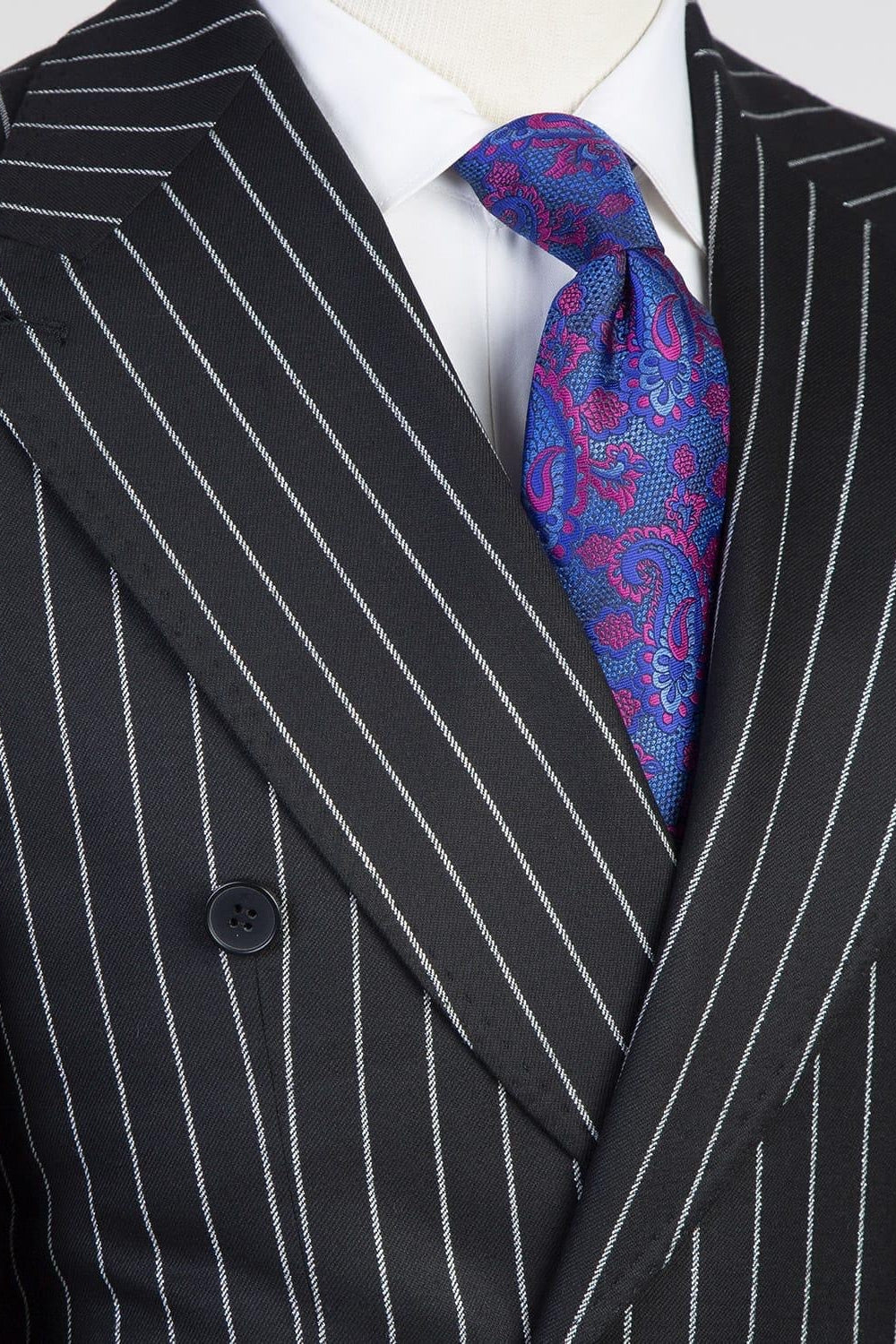 Black Pinstriped Peaked Lapel Double Breasted Men Suits Secondary image