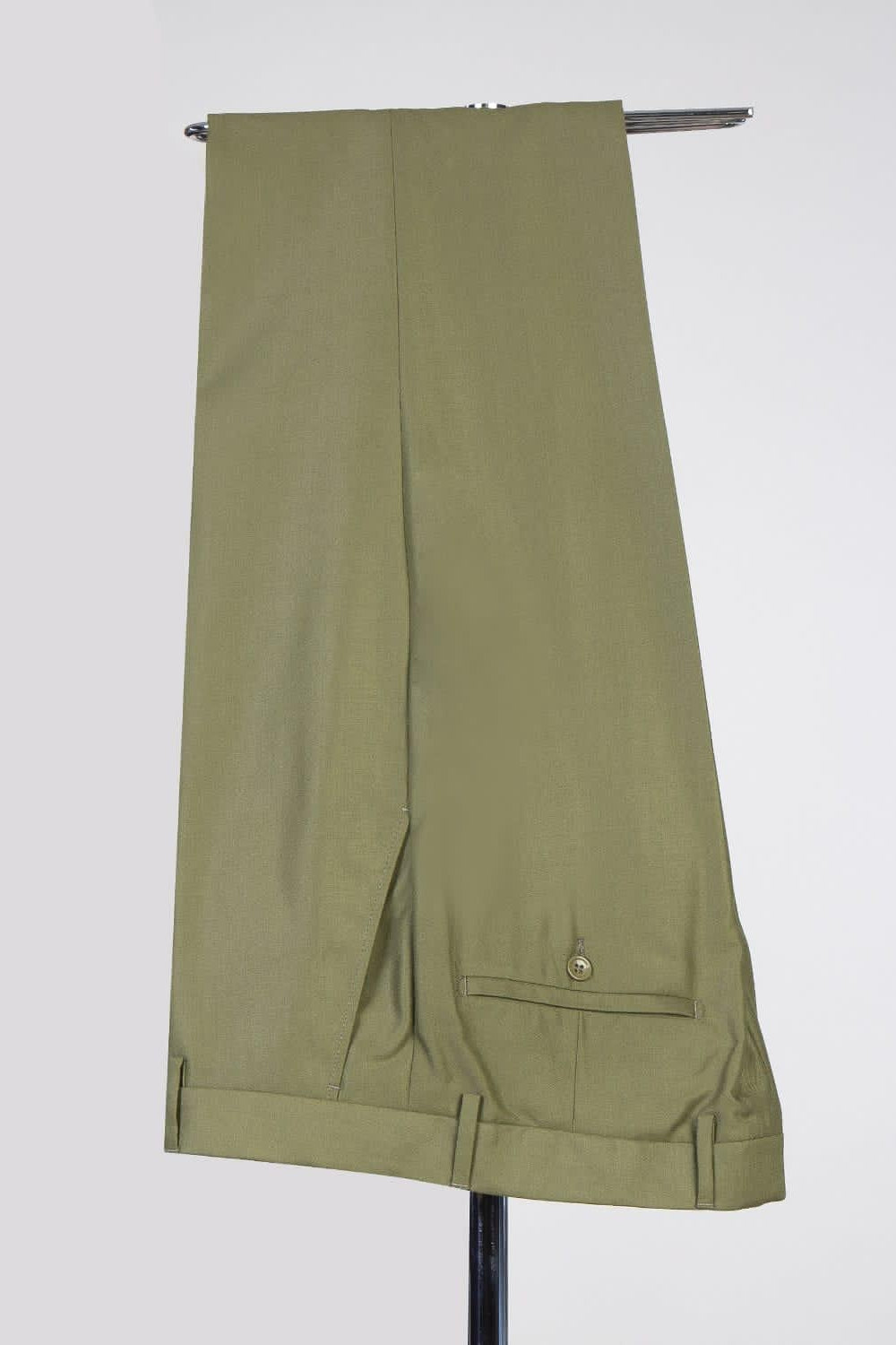 Olive Green Peaked Lapel Double Breasted Men Suits