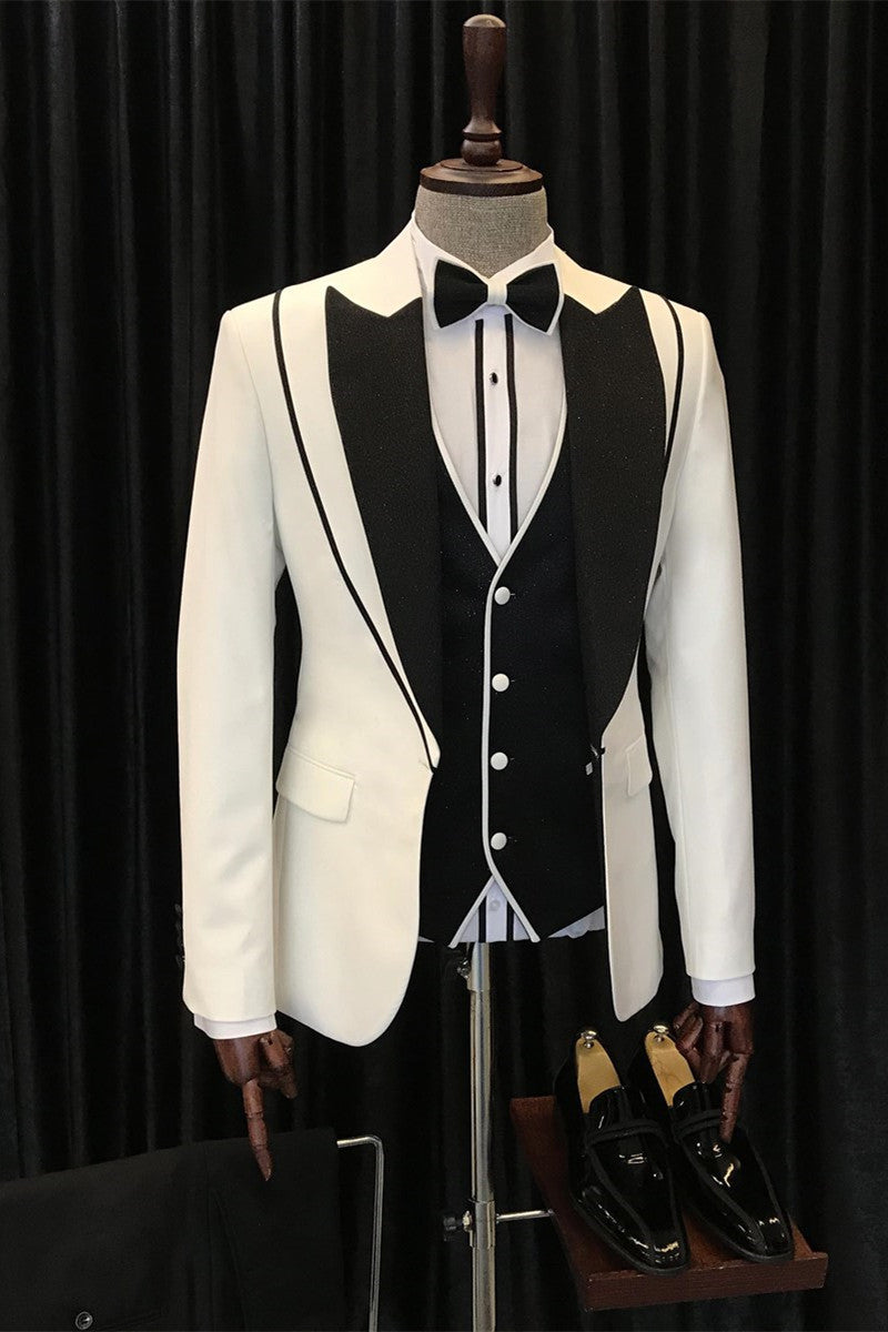 Trendy White Peaked Lapel Men Suits With Waistcoat Main image