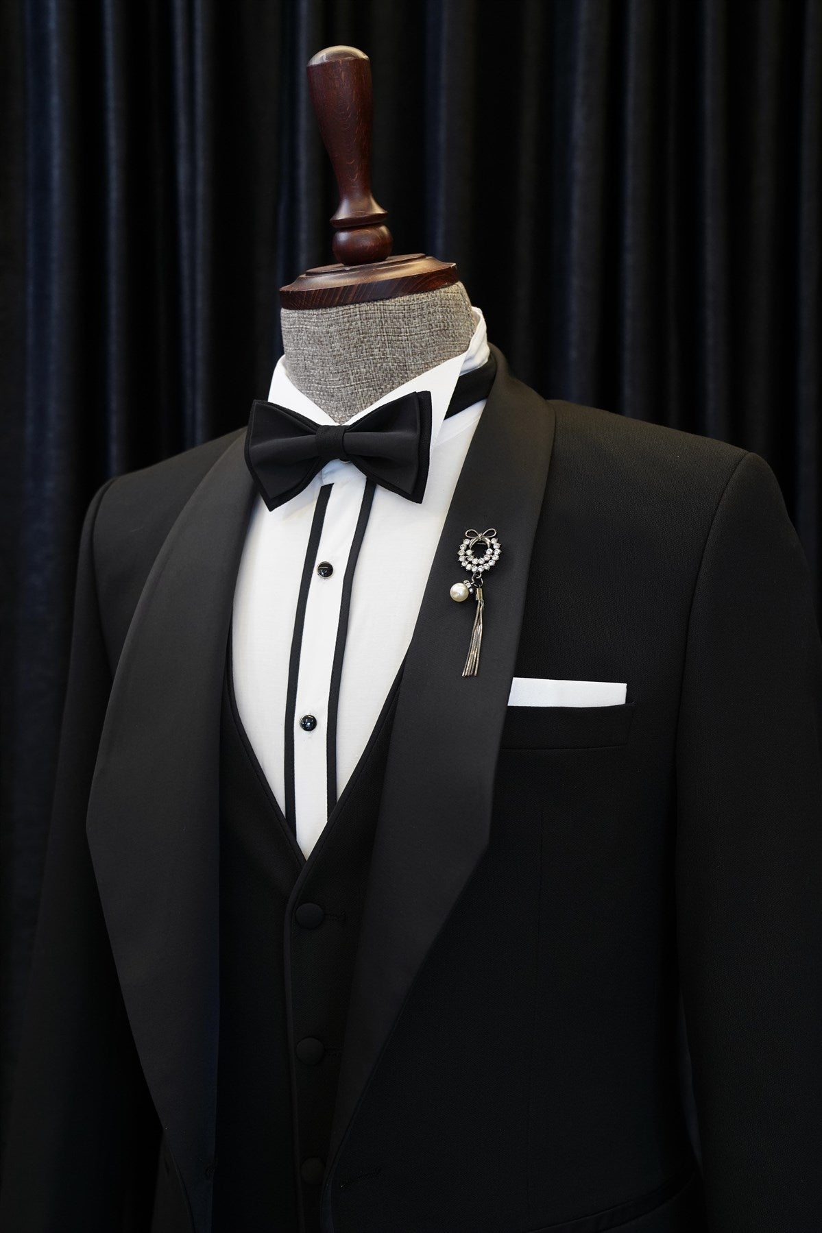 Black Newest One Button Shawl Lapel 3 Piece Men Suits Secondary image