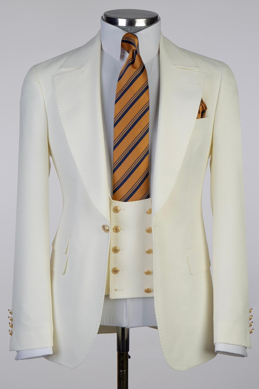 Cream White One Button Peaked Lapel Men Suits With Waistcoat