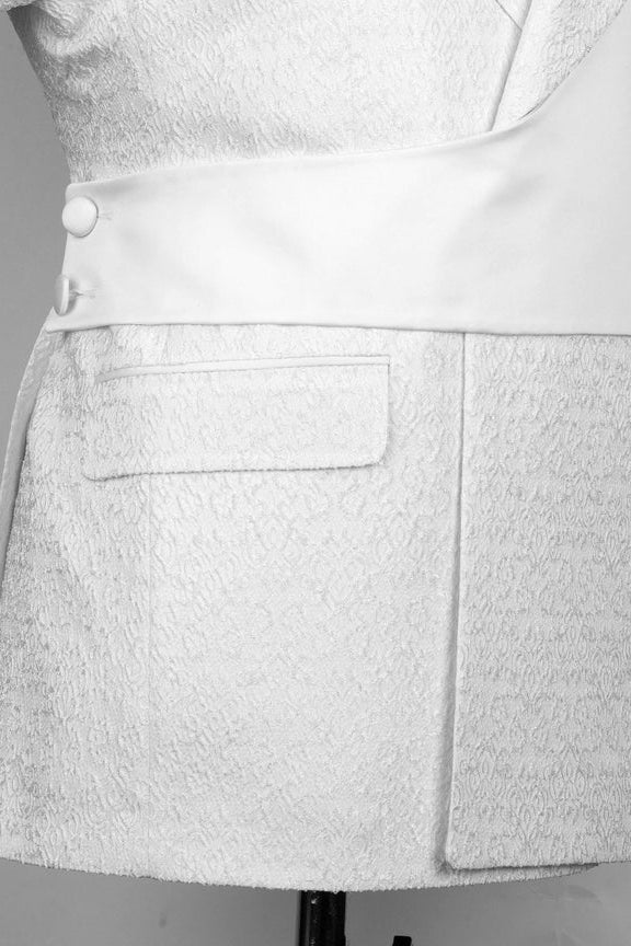 White Jacquard Notched Lapel Crossover Satin Panel Men Suits