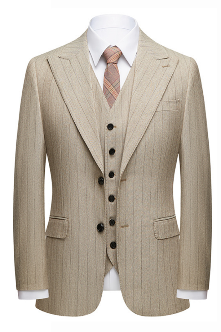 Light Khaki Peaked Lapel Men Suits With Waistcoat