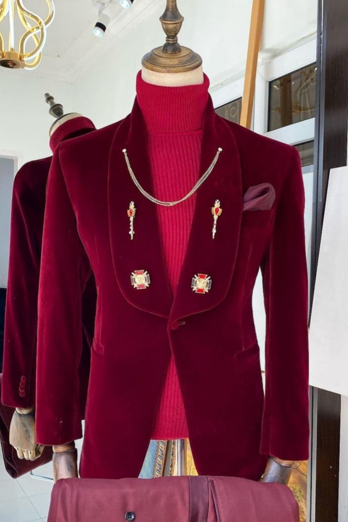 Red Velvet Shawl Lapel Charming Suits For Men Secondary image