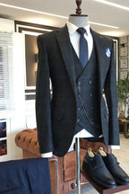 Dark Gray Plaid Notched Lapel Men Suits With Waistcoat