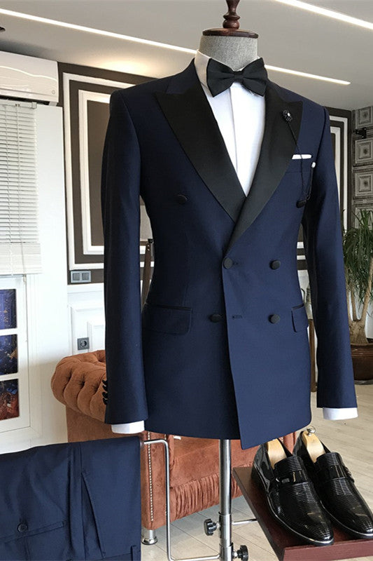 Gentle Dark Navy Peaked Lapel Double Breasted Suits For Men