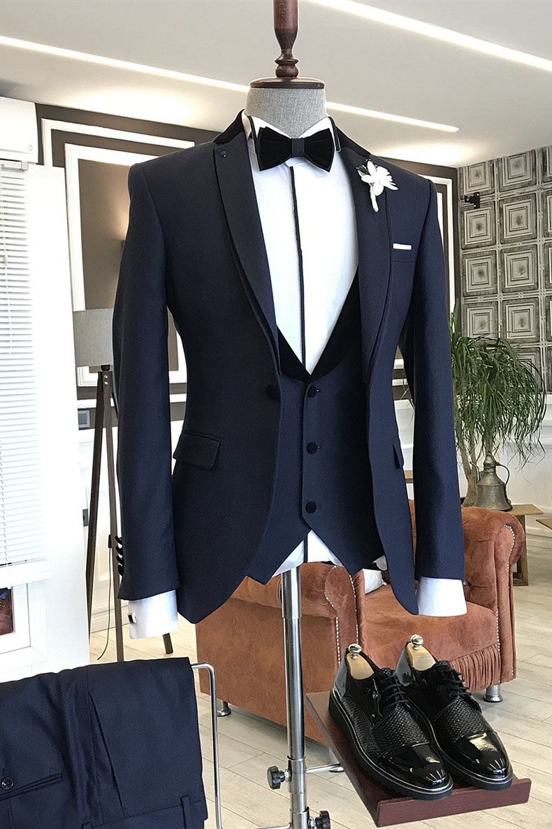 Dark Navy Blue 3 piece Notched Lapel Men Suits Main image