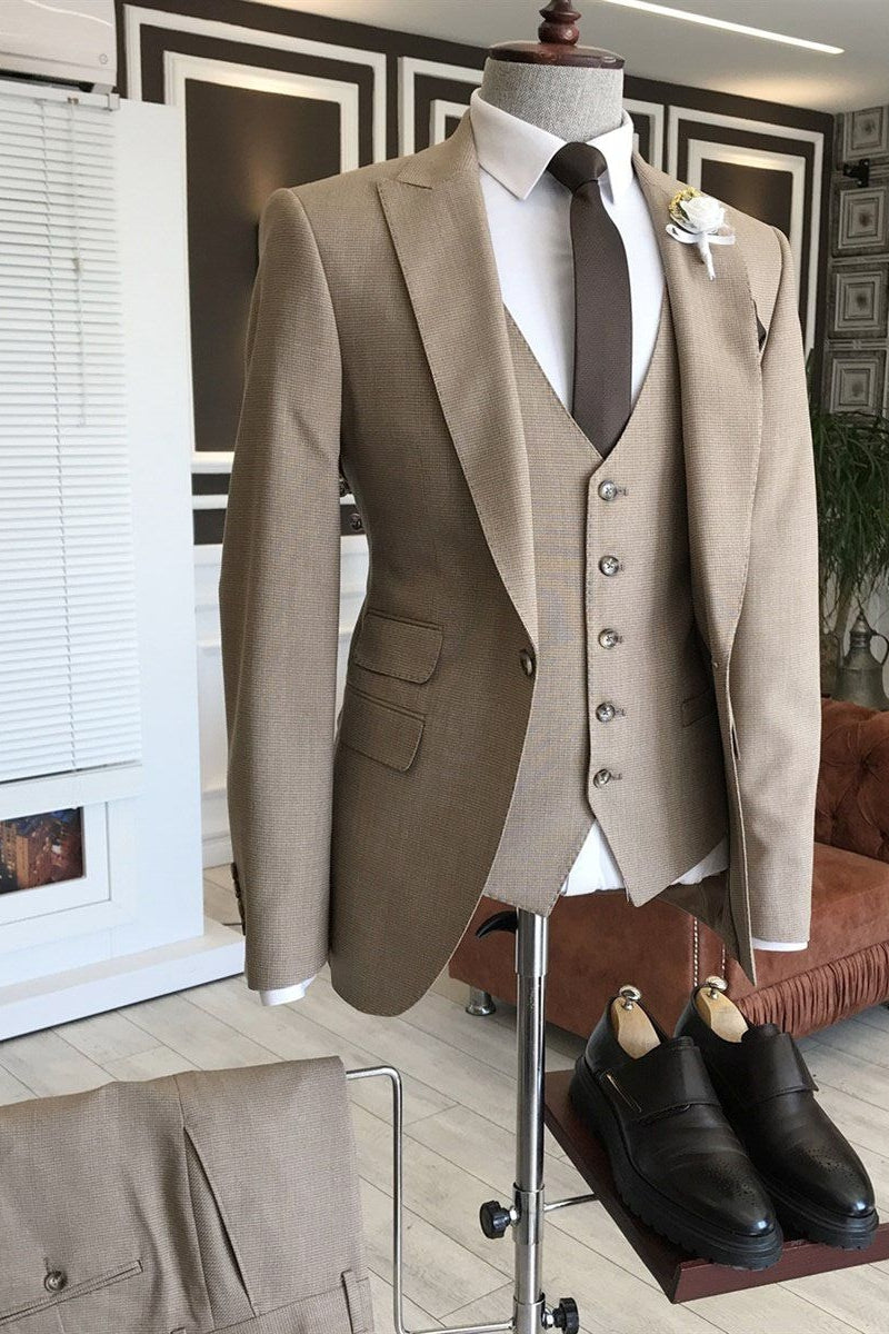 Light Taupe 3 Piece Peaked Lapel One Button Men Suits Secondary image