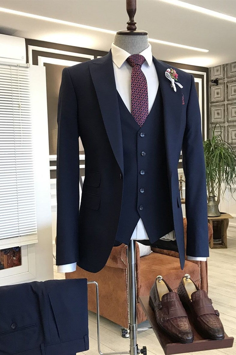 Fashion Navy One Button 3 Piece Peaked Lapel Men Suits Secondary image