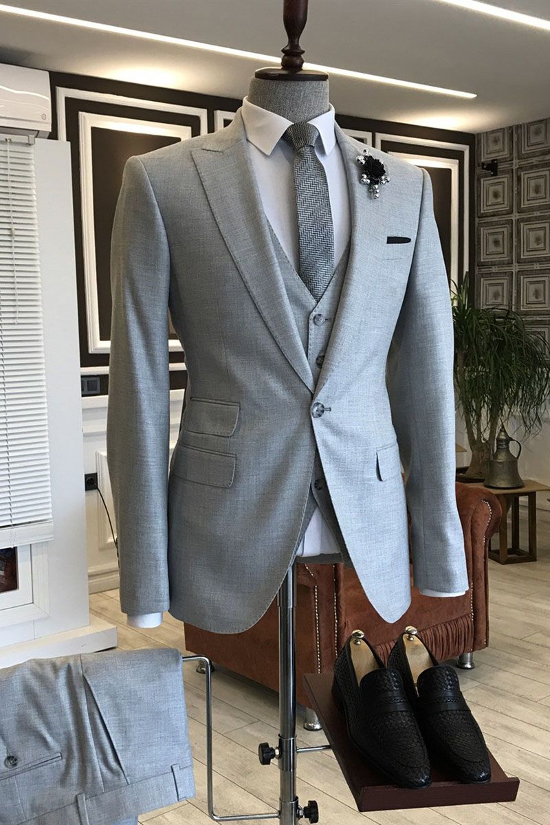 Bespoke Gray One Button Peaked Lapel Men Suits With Waistcoat Main image