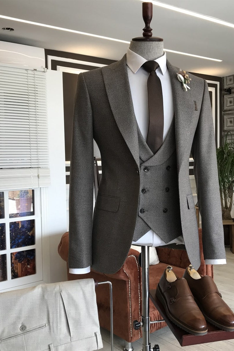 Light Gray Brown Plaid Peaked Lapel 3 Piece Men Suits