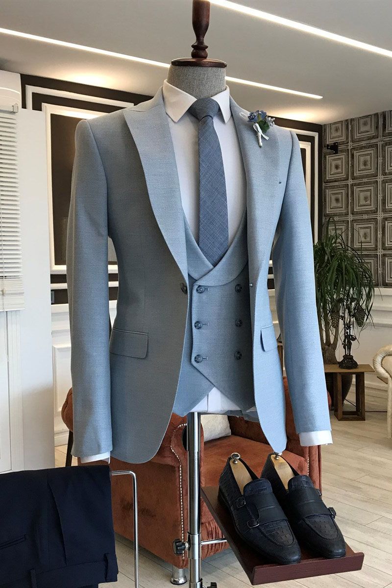 Classy Sky Blue Peaked Lapel 3 Piece Chic Men Suits