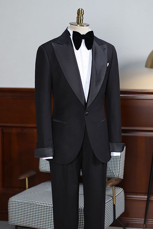 Elegant Black One Button Peaked Lapel Men Suits