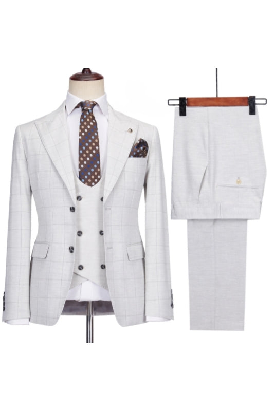 Modern Light Gray Peaked Lapel Plaid Men Suits With Waistcoat