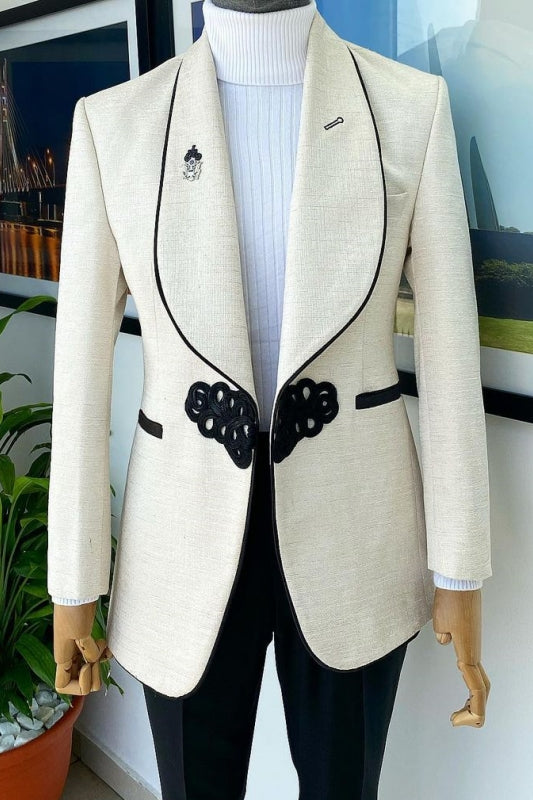 New Arrival Off-White Shawl Lapel Best Fitted Men Suits Main image
